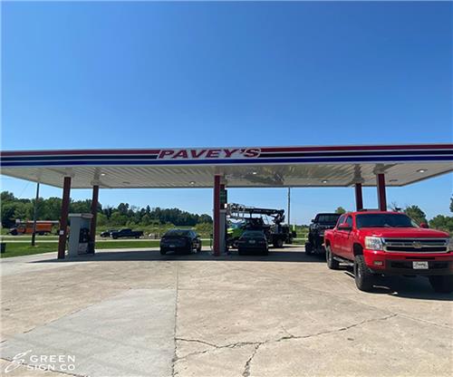 Pavey&#39;s Westport IN: Custom Gas Station Canopy Graphics